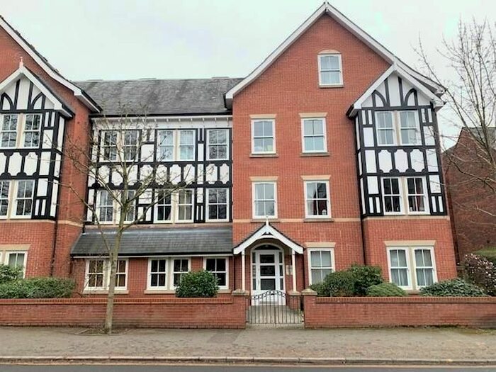 2 Bedroom Flat To Rent In Groby Road, Altrincham, WA14