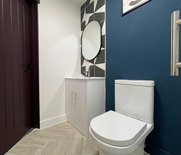 1 Bedroom Studio To Rent In Clarendon Road, Luton, Bedfordshire, LU2