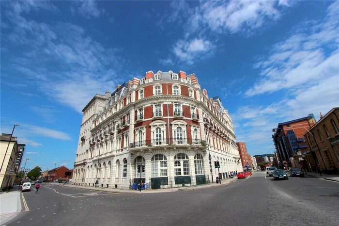 1 Bedroom Flat To Rent In South Western House, Southampton, Hampshire, SO14