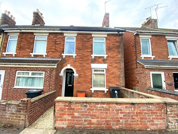2 Bedroom End Of Terrace House To Rent In St Philips Road, Stratton, Swindon, Wiltshire, SN2