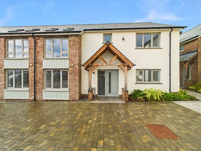 4 Bedroom Semi-Detached House For Sale In Market Gardens, Torrington, Devon, EX38