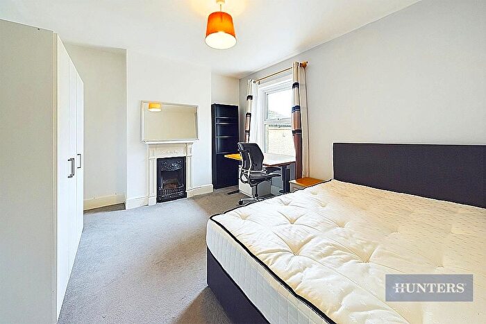4 Bedroom Terraced House For Sale In Broadlands Road, Southampton, SO17