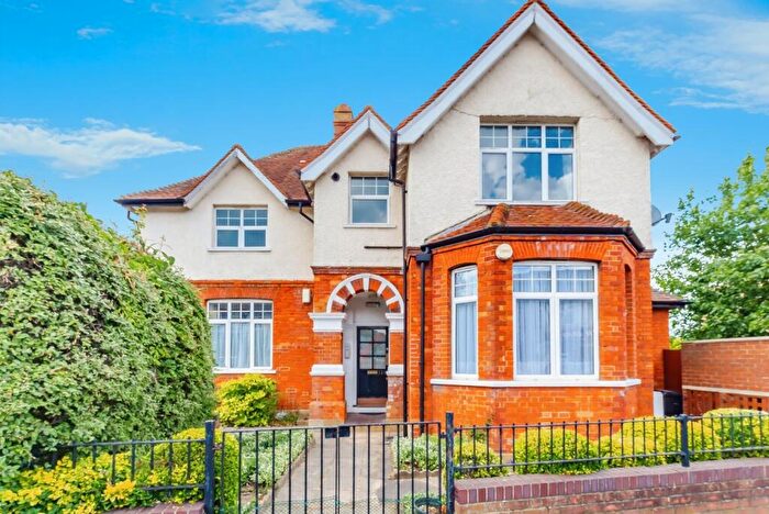 1 Bedroom Flat For Sale In Wickham Road, Shirley, Croydon, Surrey, CR0