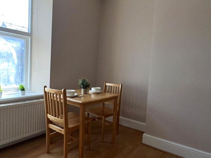 1 Bedroom Flat To Rent In Whitham Road, Sheffield, S10