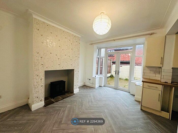 3 Bedroom Terraced House To Rent In Park View Avenue, Ashton-On-Ribble, Preston, PR2