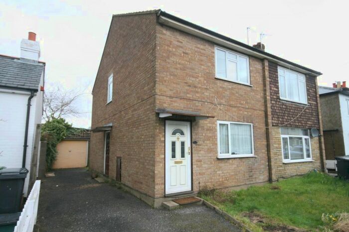 2 Bedroom Maisonette To Rent In Middle Lane, Epsom, KT17
