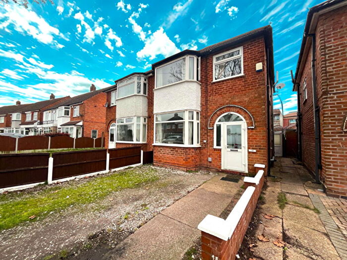 3 Bedroom Semi Detached House For Sale In Chaffcombe Road, Sheldon, B26