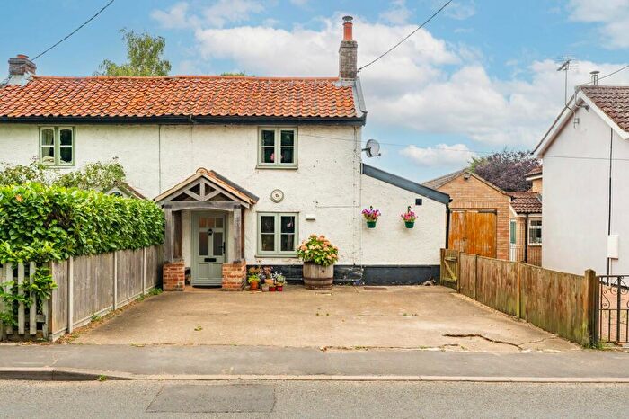 2 Bedroom Cottage For Sale In Watton Road, Ashill, IP25