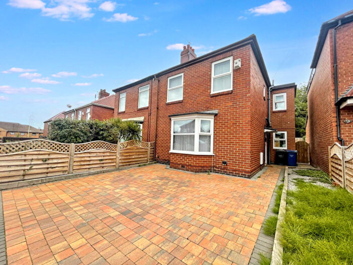 3 Bedroom Semi-Detached House For Sale In Colman Avenue, Simonside, South Shields, Tyne And Wear, NE34