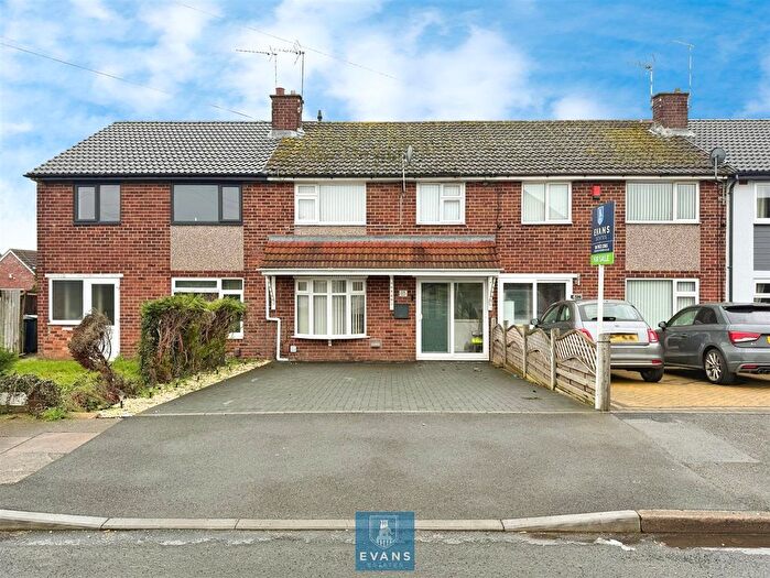 3 Bedroom Terraced House For Sale In Brixham Drive, Coventry, CV2