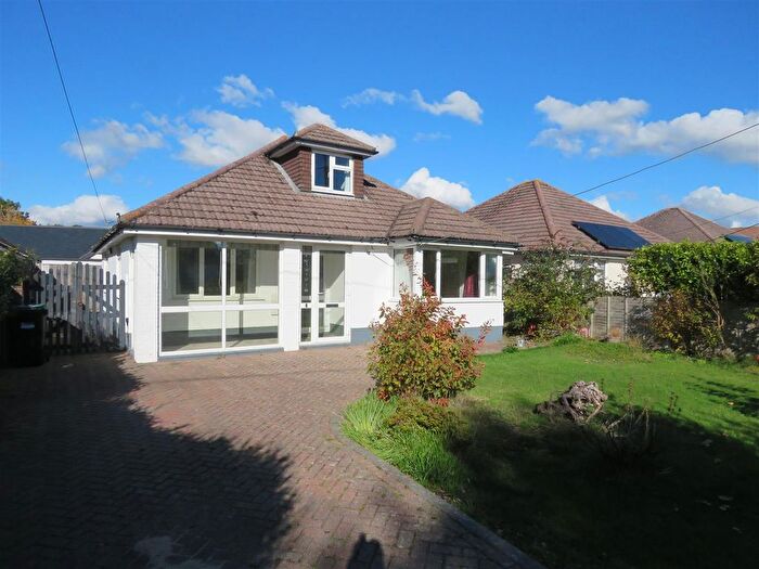 3 Bedroom Detached Bungalow To Rent In Carlton Avenue, Barton On Sea, BH25
