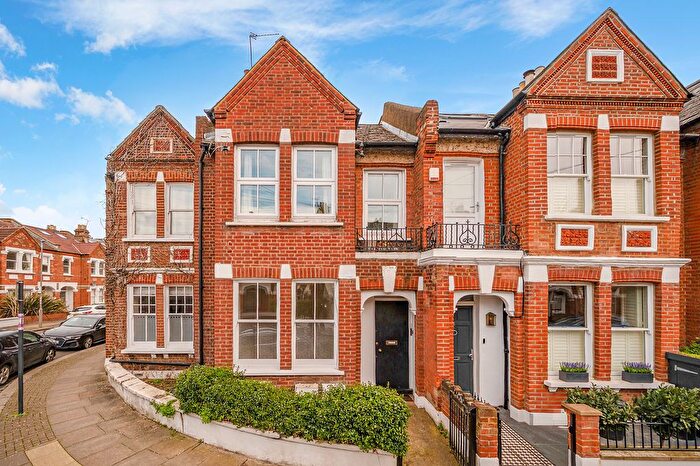 1 Bedroom Flat To Rent In Cargill Road, London, SW18