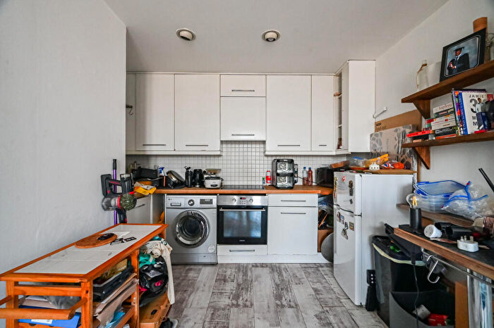 1 Bedroom Flat For Sale In Bow Quarter, , Bow, E3