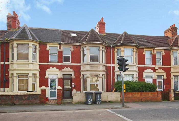 5 Bedroom Flat For Sale In County Road, Town Centre, Swindon, SN1