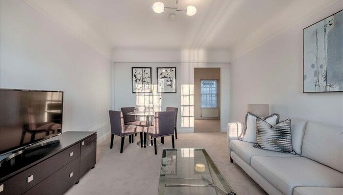 2 Bedroom Flat To Rent In Fulham Road, London, SW3