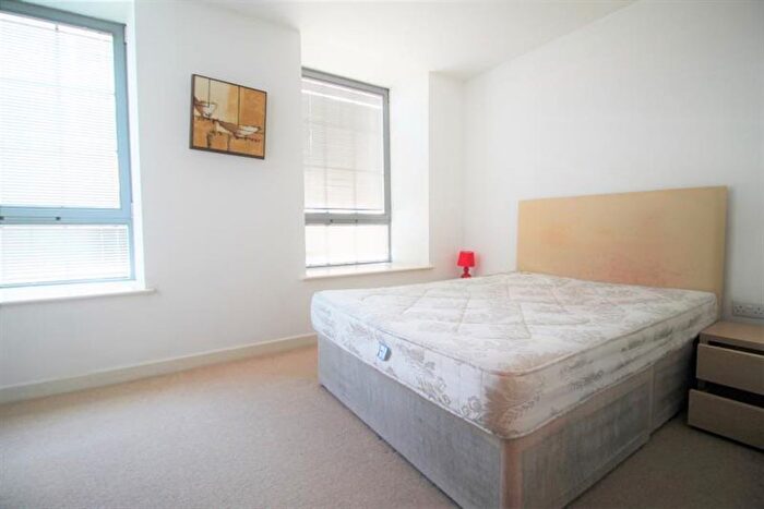 1 Bedroom Flat To Rent In Queens Road, Nottingham, NG2