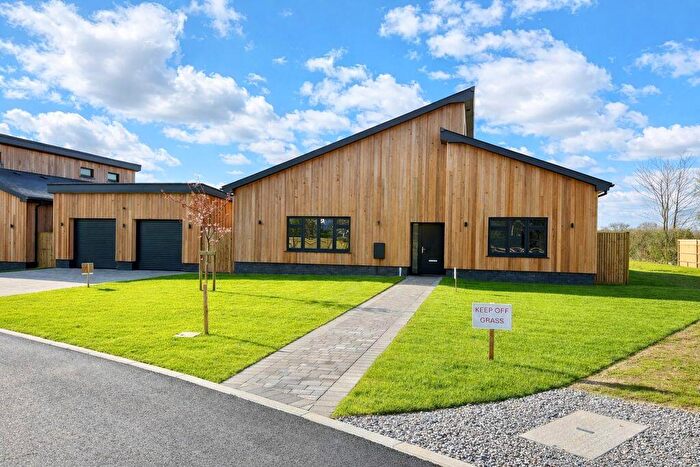 4 Bedroom Detached House For Sale In Allington Road, Newick, BN8