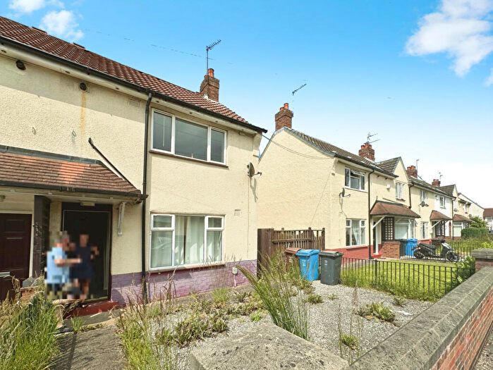 2 Bedroom Semi-Detached House To Rent In Tanfield Grove, Hull, Yorkshire, HU9