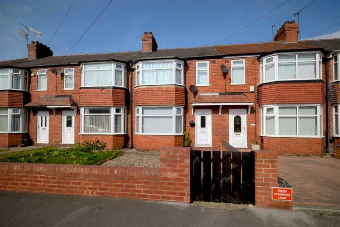 3 Bedroom Terraced House To Rent In Welwyn Park Avenue, Hull, HU6
