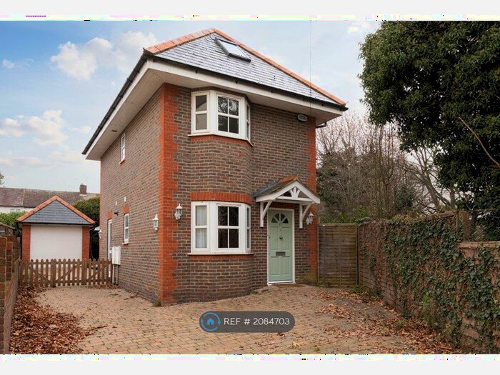 3 Bedroom Detached House To Rent In Burleigh Road, St. Albans, AL1
