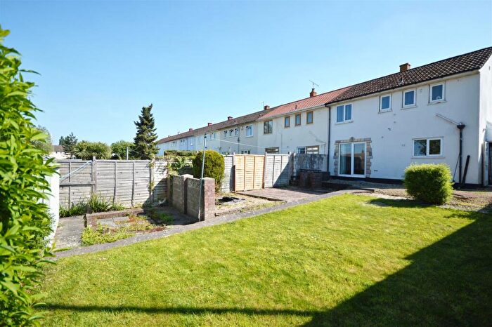 3 Bedroom End Of Terrace House For Sale In Dowling Road, Hartcliffe, Bristol, BS13