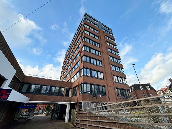 2 Bedroom Flat To Rent In Knights House The Parade, Sutton Coldfield, B72