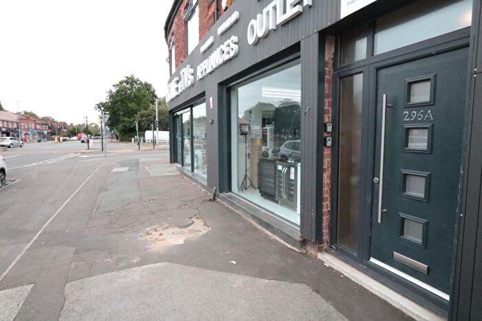 2 Bedroom Flat To Rent In Barlow Moor Road, Chorlton, M21