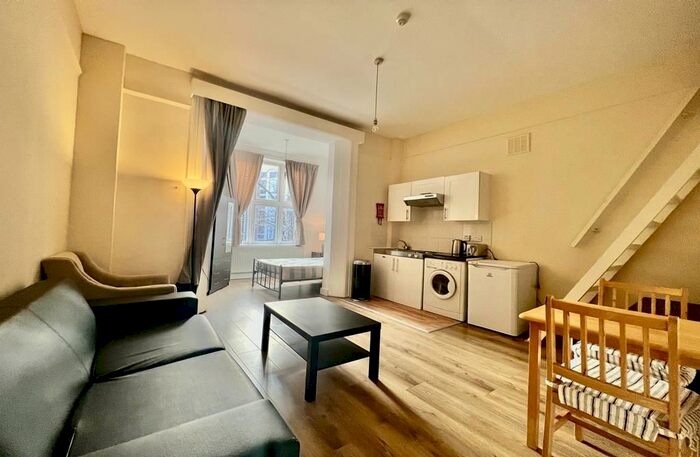 Studio To Rent In Cromwell Road, Earls Court, SW5