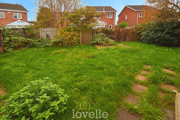 2 Bedroom Semi-Detached House For Sale In Eskham Close, Cleethorpes, DN35