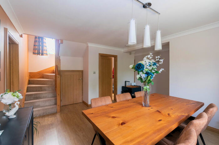 4 Bedroom Detached House For Sale In Station Street, Misterton, Doncaster, DN10