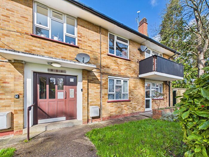 2 Bedroom Flat To Rent In Just Off Hayes Lane, Kenley, CR8