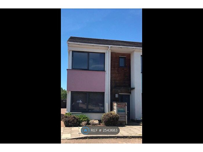 3 Bedroom End Of Terrace House To Rent In Cowper Crescent, Colchester, CO4