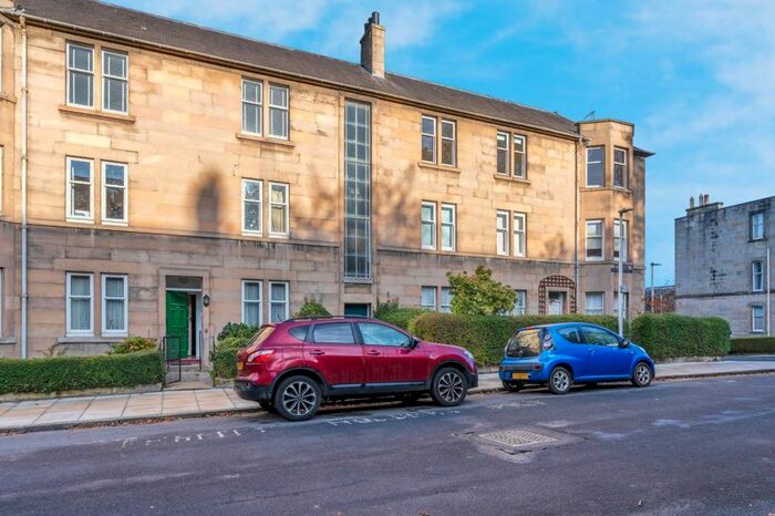 4 Bedroom Flat To Rent In Learmonth Gardens, Edinburgh, EH4