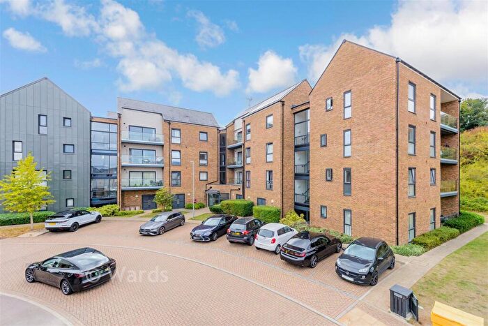 1 Bedroom Flat For Sale In Havelock Drive, Greenhithe, Kent, DA9