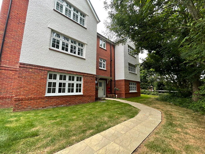 2 Bedroom Flat To Rent In Broadclough Way, Monchelsea Park, ME17