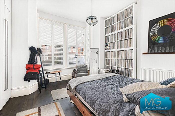 1 Bedroom Flat For Sale In Fairfield Road, London, N8