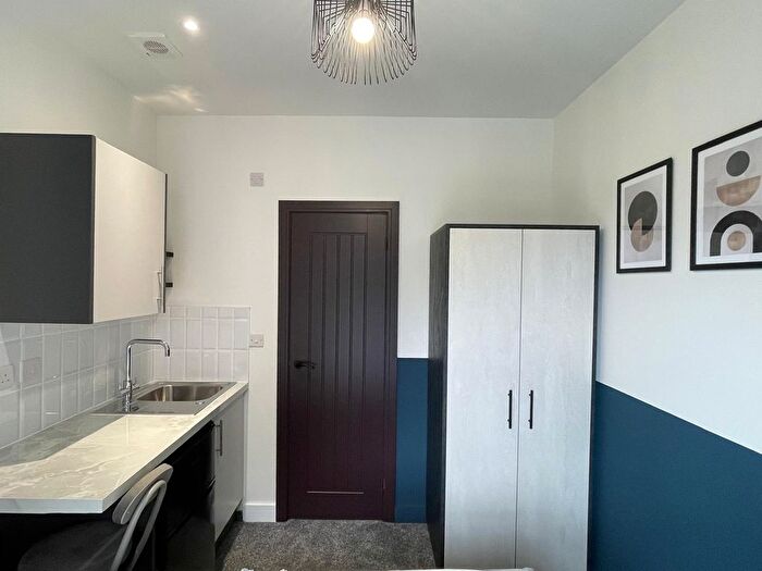 1 Bedroom Studio To Rent In Clarendon Road, Luton, Bedfordshire, LU2