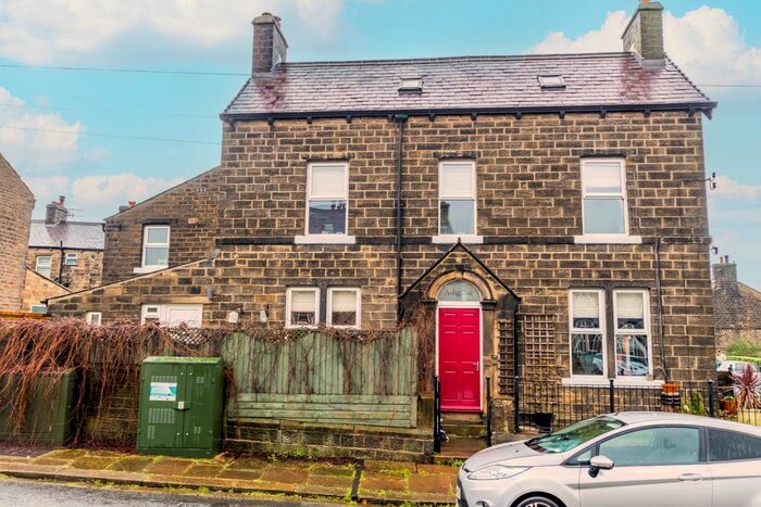 4 Bedroom End Of Terrace House To Rent In Foster Ave, Silsden, Keighley, BD20