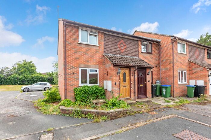 2 Bedroom End Of Terrace House For Sale In Waite Close, Lewes, BN7