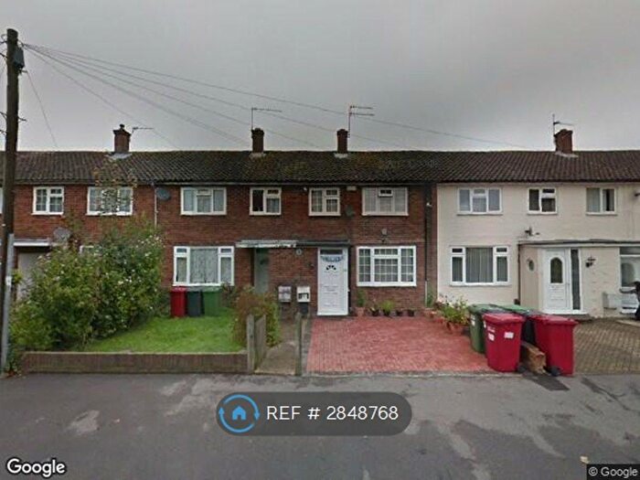 4 Bedroom Terraced House To Rent In Reddington Drive, Slough, SL3