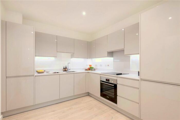 2 Bedroom Apartment To Rent In Heartwell Avenue, London, E16