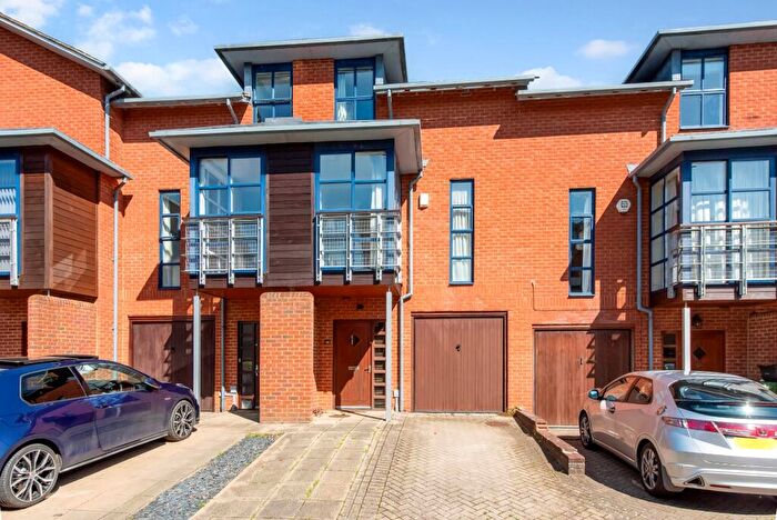 4 Bedroom Terraced House For Sale In Silchester Place, Winchester, SO23