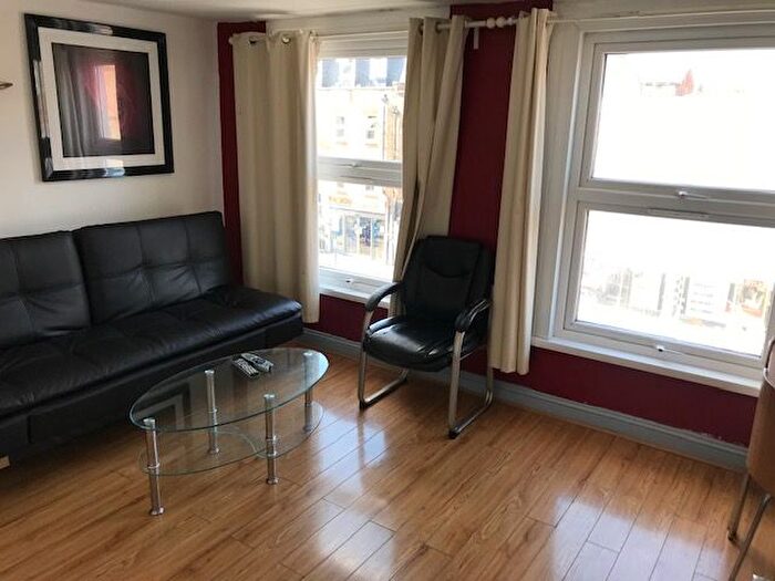 2 Bedroom Flat To Rent In Bethnal Green Road, Bethnal Green, E2