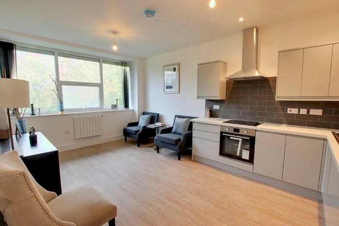 2 Bedroom Flat To Rent In Pavilions Court, Windsor Road, Trowbridge, BA14