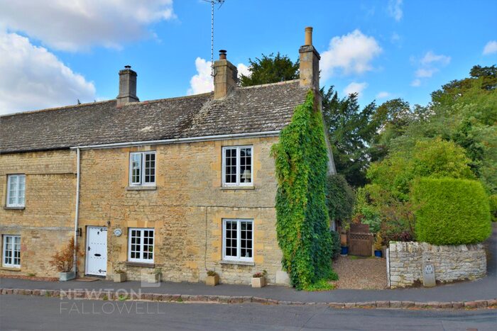 3 Bedroom Cottage For Sale In Tickencote, Stamford, PE9