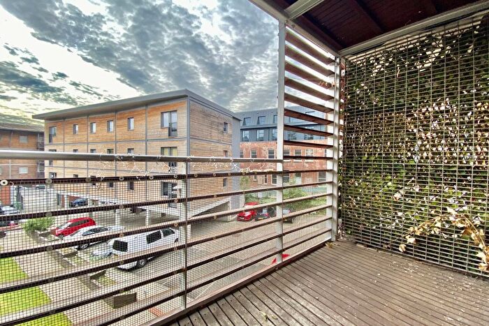 2 Bedroom Apartment To Rent In North Crescent, North Street, Leeds, West Yorkshire, LS2