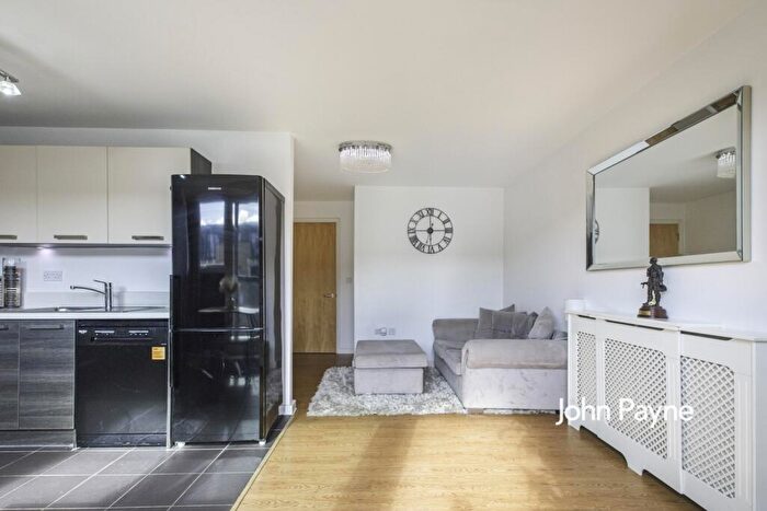 2 Bedroom Flat To Rent In Ashmore Road Shooters Hill, SE18