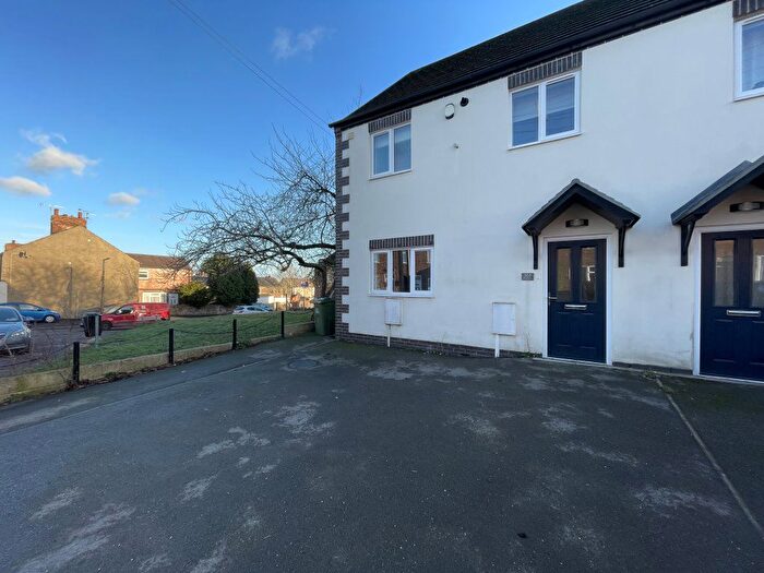 3 Bedroom Town House To Rent In F Birchwood Lane, Somercoters, DE55