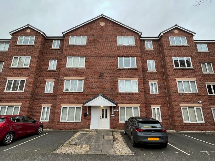 2 Bedroom Flat To Rent In Woodsome Park, Gateacre, Liverpool, L25