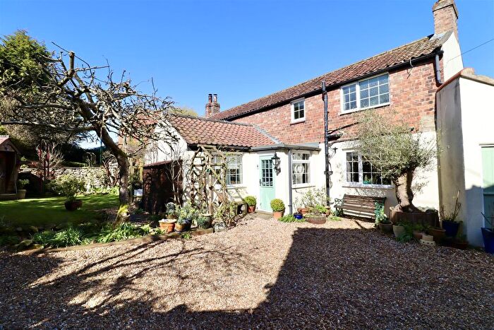 3 Bedroom Cottage For Sale In Wold View Cottages, High Street, Sancton, York, YO43